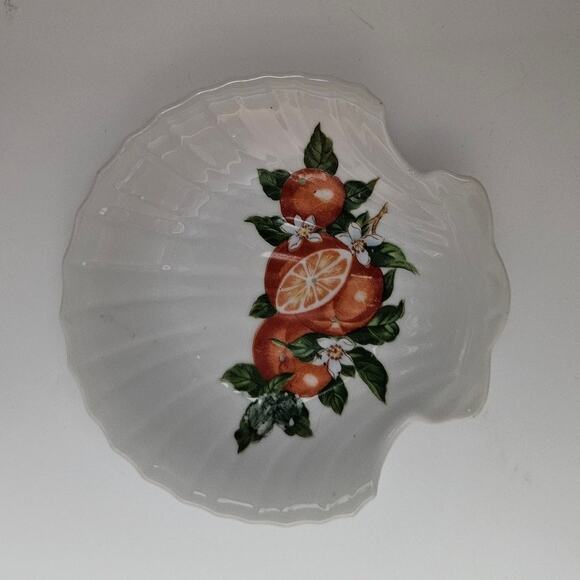 Vintage Japan Shell Dish Orange Fruit Design Porcelain Trinket Nut Candy Plate - Picture 5 of 6